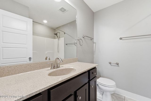 2300 Artisan Glen Ct, Fisherville, KY 40023