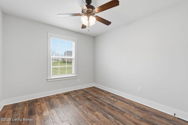 2300 Artisan Glen Ct, Fisherville, KY 40023