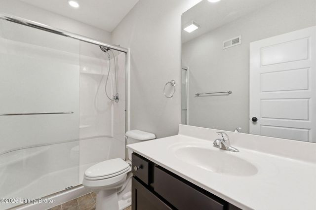 2300 Artisan Glen Ct, Fisherville, KY 40023