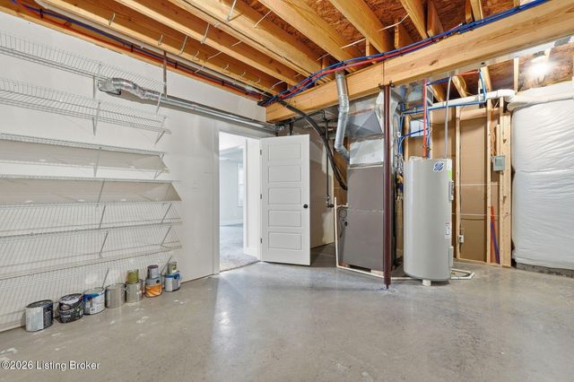 2300 Artisan Glen Ct, Fisherville, KY 40023