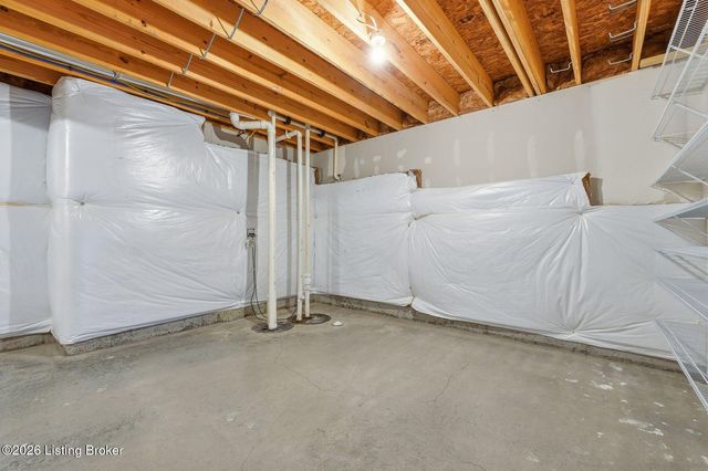 2300 Artisan Glen Ct, Fisherville, KY 40023