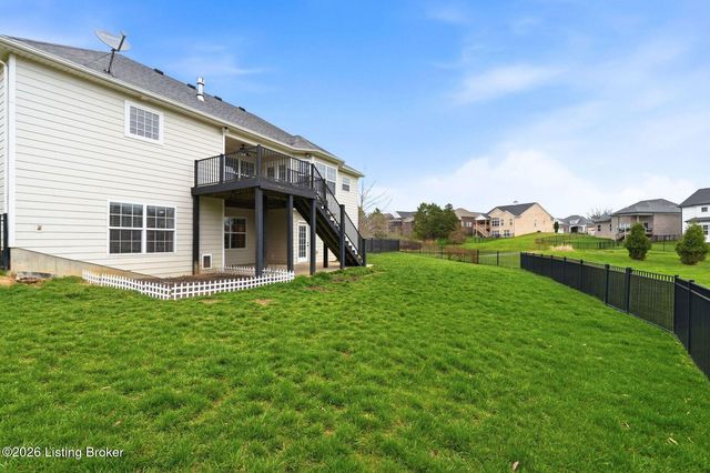 2300 Artisan Glen Ct, Fisherville, KY 40023