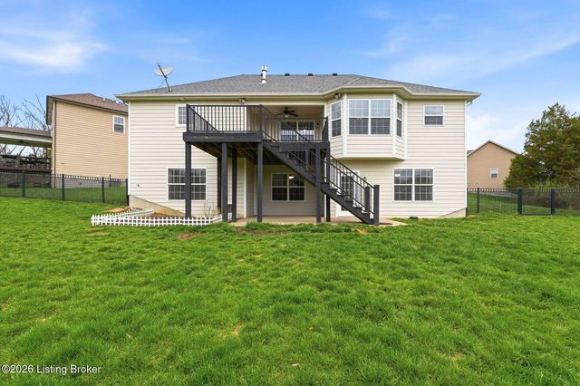 2300 Artisan Glen Ct, Fisherville, KY 40023