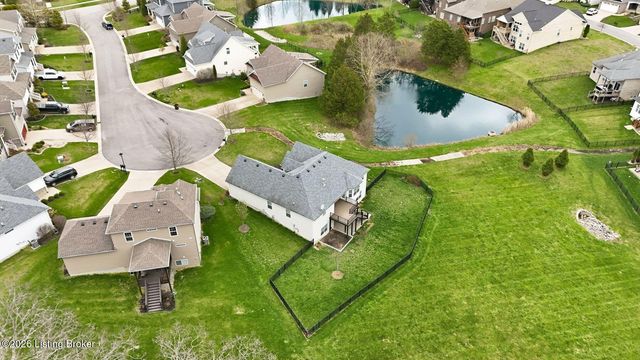 2300 Artisan Glen Ct, Fisherville, KY 40023