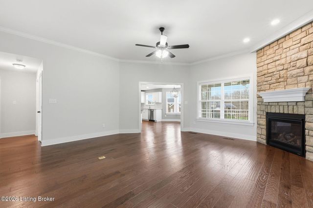 2300 Artisan Glen Ct, Fisherville, KY 40023