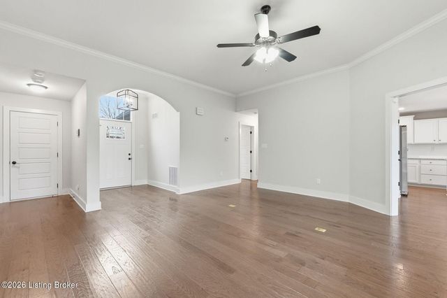 2300 Artisan Glen Ct, Fisherville, KY 40023