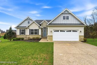 2300 Artisan Glen Ct, Fisherville, KY 40023