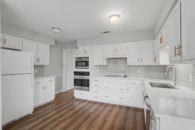 2126 Teakwood Lane, Plano, TX 75075