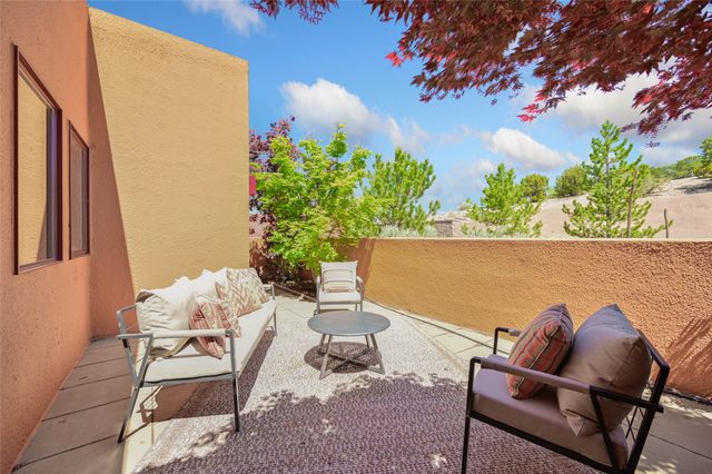 605 Avenida Colima 605, Santa Fe, NM 87506
