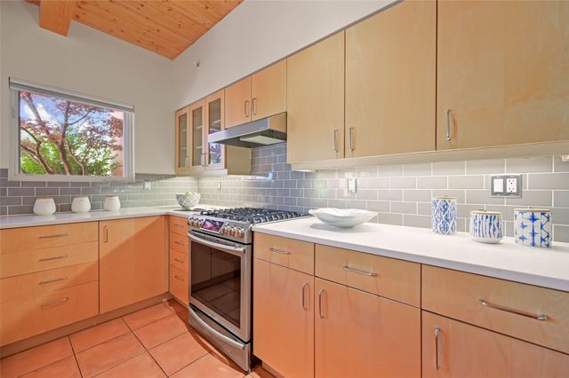 605 Avenida Colima 605, Santa Fe, NM 87506