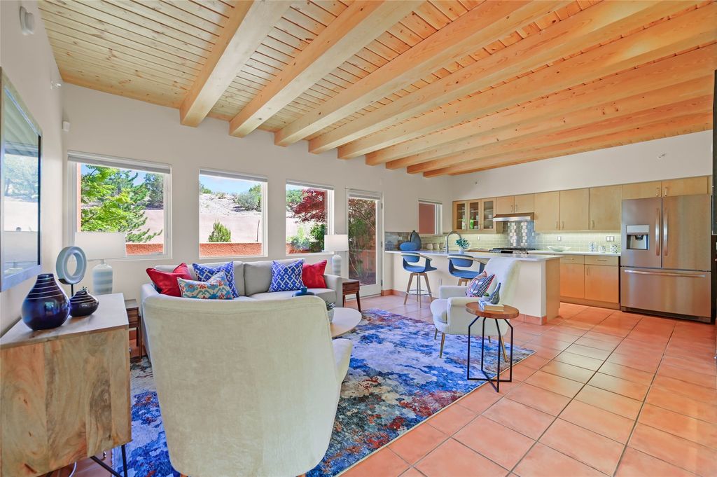 605 Avenida Colima 605, Santa Fe, NM 87506