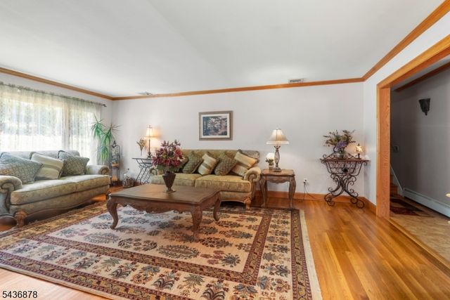 36 Underwood Rd, Montville Twp., NJ 07045