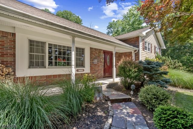 36 Underwood Rd, Montville Twp., NJ 07045