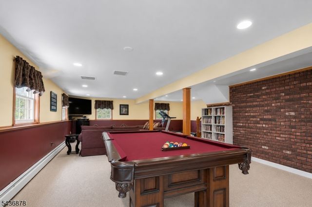 36 Underwood Rd, Montville Twp., NJ 07045