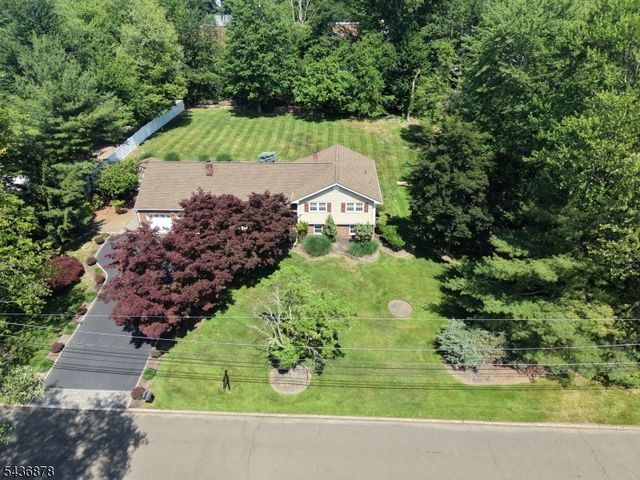 36 Underwood Rd, Montville Twp., NJ 07045