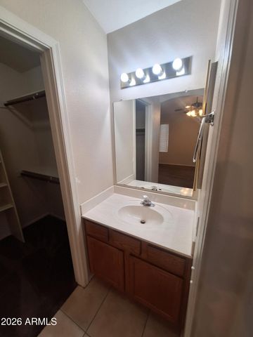 6728 E MELROSE Street, Mesa, AZ 85215