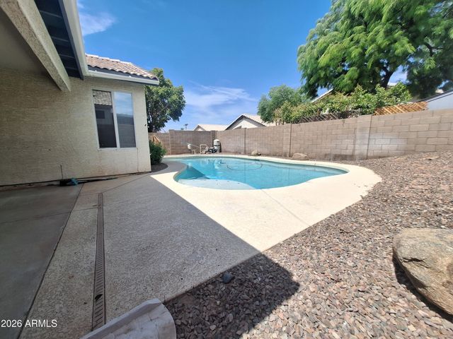 6728 E MELROSE Street, Mesa, AZ 85215