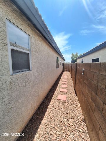 6728 E MELROSE Street, Mesa, AZ 85215
