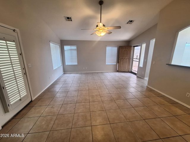 6728 E MELROSE Street, Mesa, AZ 85215