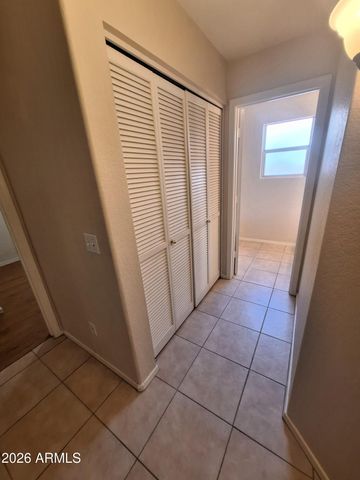6728 E MELROSE Street, Mesa, AZ 85215