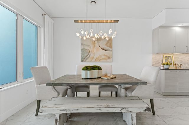 100 Water Clb Way, North Palm Beach, FL 33408