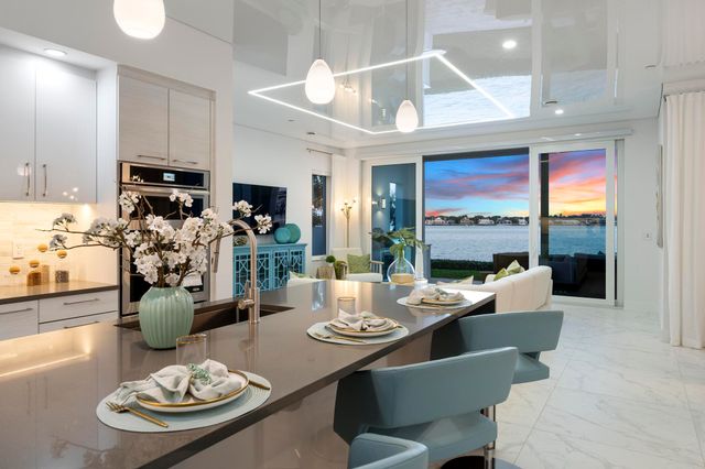 100 Water Clb Way, North Palm Beach, FL 33408