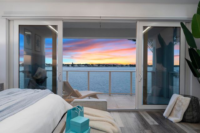 100 Water Clb Way, North Palm Beach, FL 33408