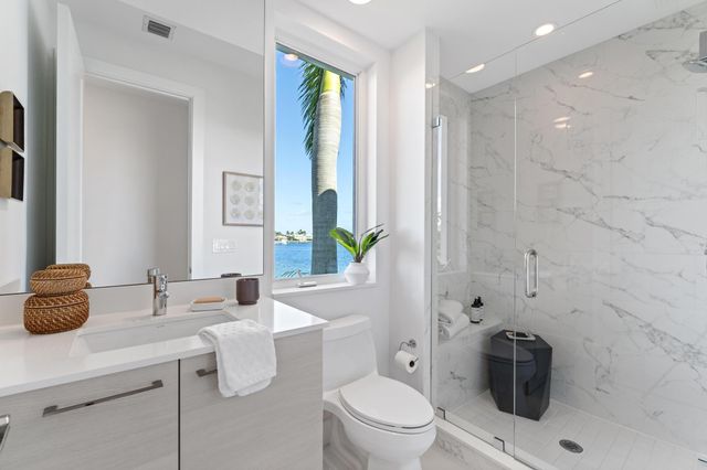 100 Water Clb Way, North Palm Beach, FL 33408