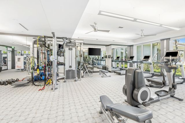 100 Water Clb Way, North Palm Beach, FL 33408