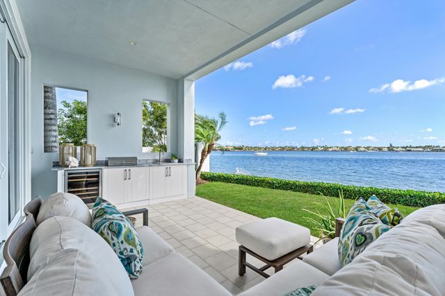 100 Water Clb Way, North Palm Beach, FL 33408