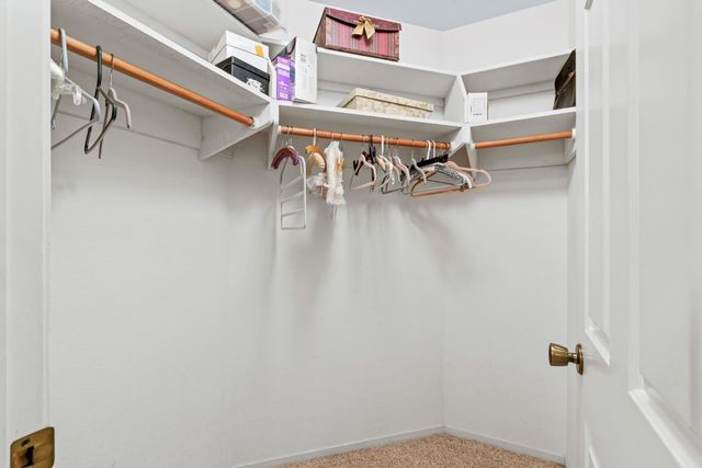 1809 Holly Oak Dr, Modesto, CA 95354