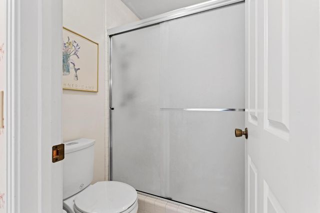 1809 Holly Oak Dr, Modesto, CA 95354