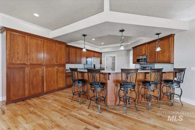 6082 N Jericho Rd, Meridian, ID 83646