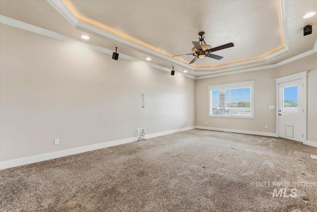 6082 N Jericho Rd, Meridian, ID 83646