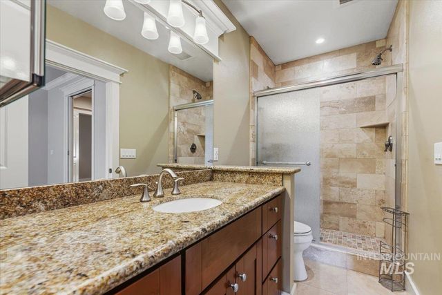 6082 N Jericho Rd, Meridian, ID 83646
