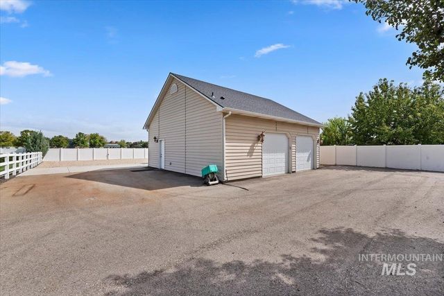6082 N Jericho Rd, Meridian, ID 83646