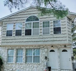 57 Dunwood Road B, Port Washington, NY 11050