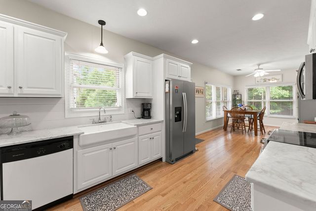 1020 Easy Street, Toccoa, GA 30577