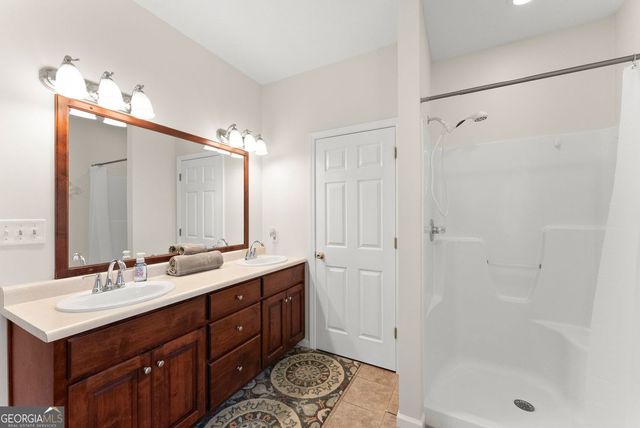1020 Easy Street, Toccoa, GA 30577