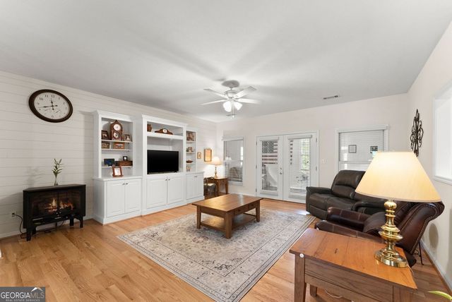 1020 Easy Street, Toccoa, GA 30577