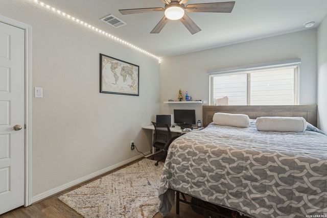 8852 Straight Oaks, San Antonio, TX 78254