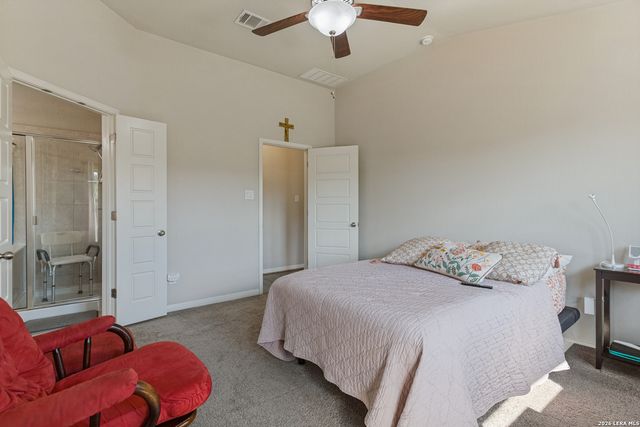 8852 Straight Oaks, San Antonio, TX 78254