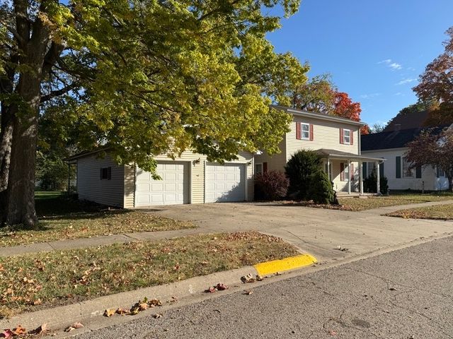 430 E Court Street, Hennepin, IL 61327