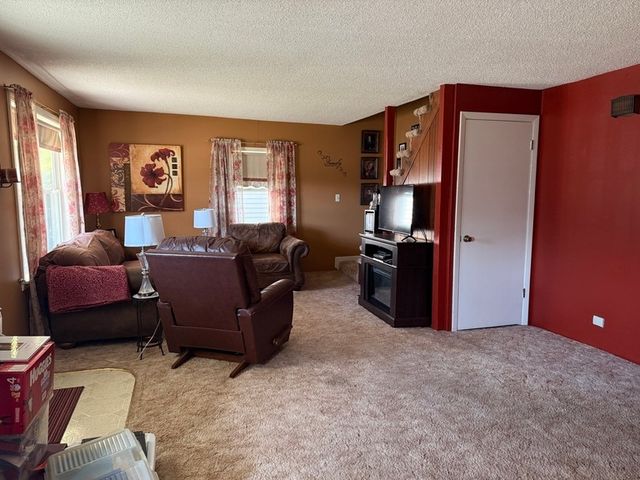 430 E Court Street, Hennepin, IL 61327