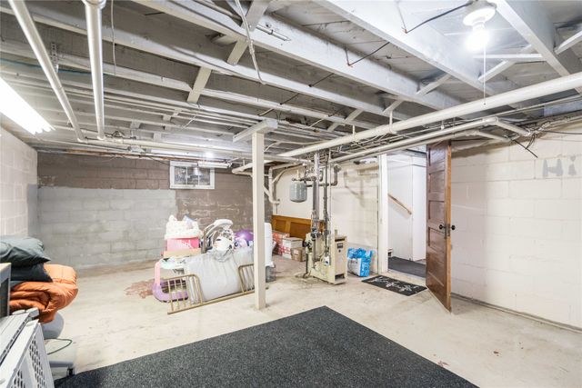 304 SE Jackson Street, Greenfield, IA 50849