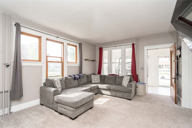 304 SE Jackson Street, Greenfield, IA 50849