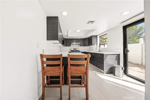 1121 E Grand Ave B, Pomona, CA 91766