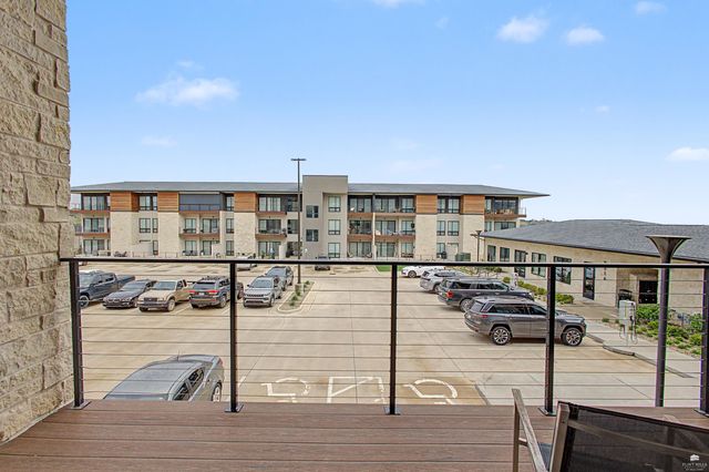 3010 Fieldhouse Cir Apt 108, Manhattan, KS 66503