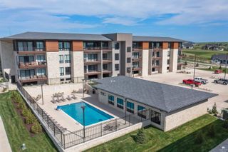 3010 Fieldhouse Cir Apt 108, Manhattan, KS 66503