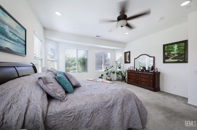 9801 Tallin Place, Bakersfield, CA 93306